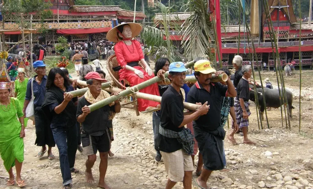 Toraja Cenaze Töreni