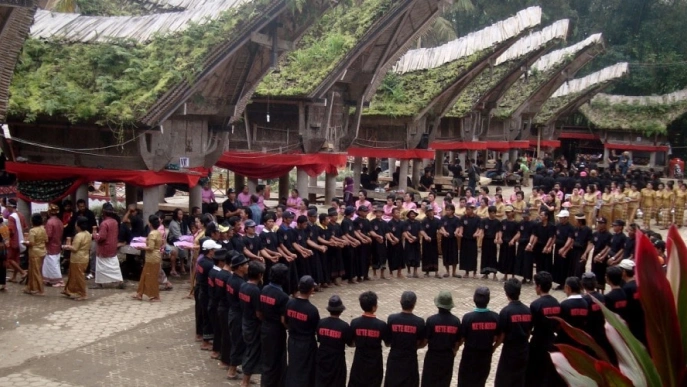 Sulawesi - Toraja Geleneksel Evler